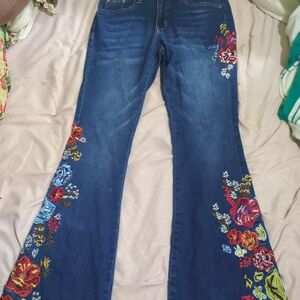 Embroidered Floral Women's Jeans